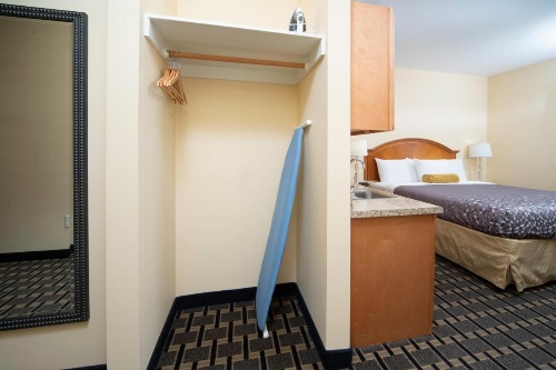 Mt. Rose Hotel image 7